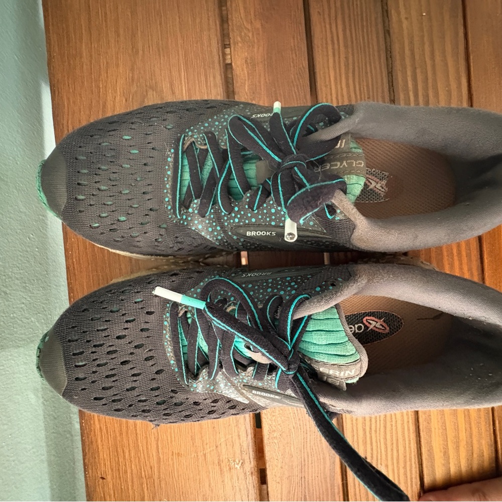 Brooks Women's Black and Teal Athletic Shoes